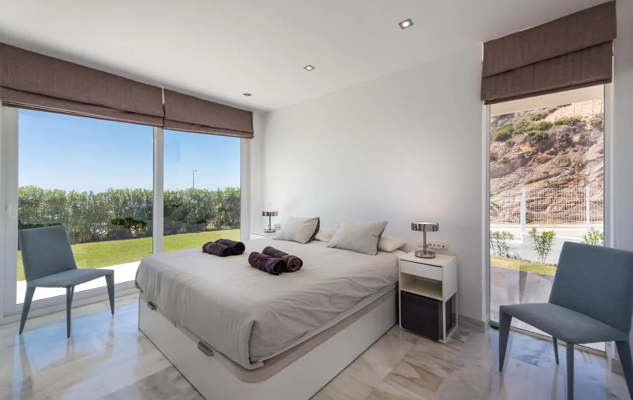 Villa Dona Julia 2410 Golf And Sea Views Casares 0*,